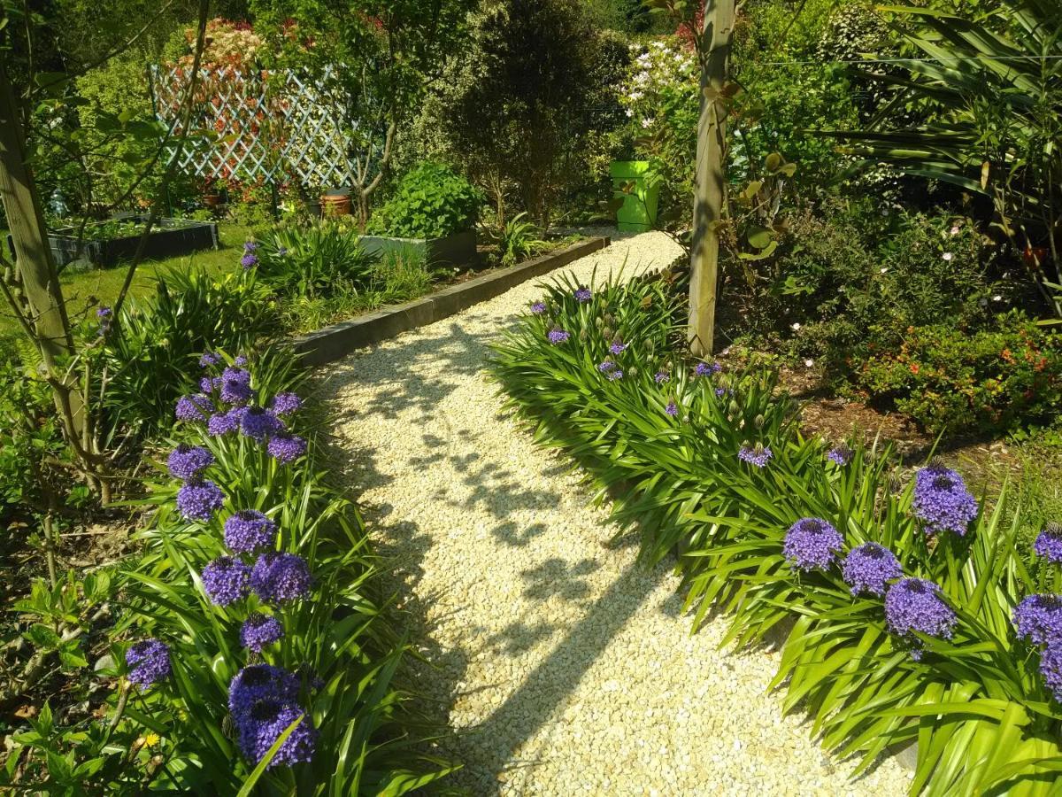 Bed and Breakfast Les Muscaris Le Minihic-sur-Rance Exterior foto